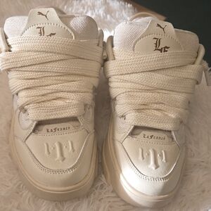 Men's Cream Athletic Shoes